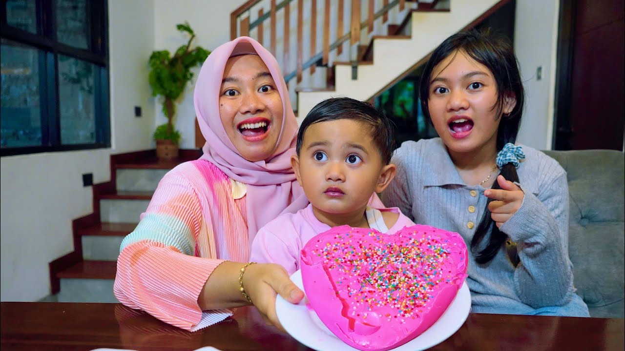 AZAM BIKIN COKLAT PINK BESAR 😱 BUAT KAKA YANG LAGI DANCE