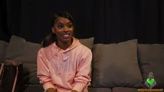 Monaleo tells us a story when she drove to PV to fight a girl for her friend  "I never been beat up"
