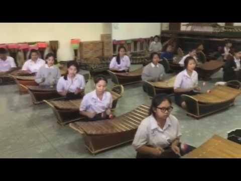 การสอบปฏิบัติวิชาพื้นฐานดนตรีไทย ชั้นม.5/7 โรงเรียนเทพศิรินทร์ร่มเกล้า เพลงที่ 2 นกไทรบินข้ามทุ่ง