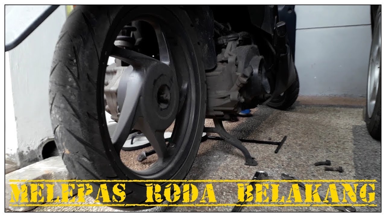 Cara melepas roda belakang honda beat fi - YouTube