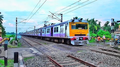 Quick Accelerating Old Model Colourful EMU Local Trains Skip Railgate Furiously | Eastern Railways