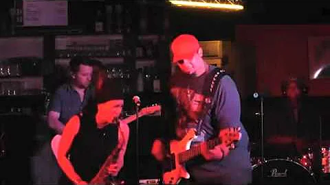 BASSAX - Andrew "The Bullet" Lauer & Michelle Labo...