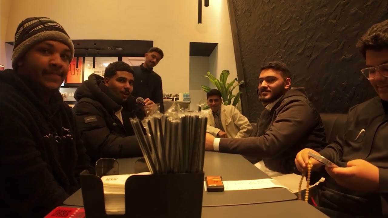 أقصر فلوق في العالم