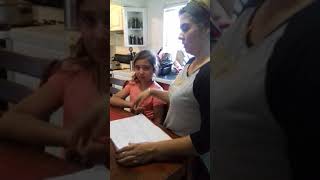 Mamá sinaloense enseña tarea !!