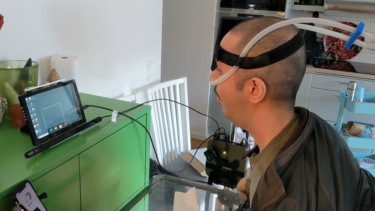 Tobii 4C eye tracker on a 8.9 inch screen - WORKS GREAT!