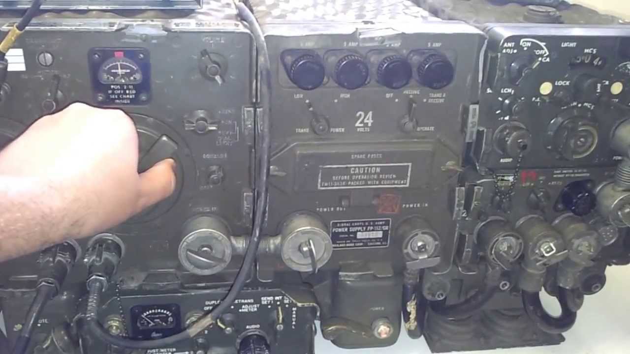 AN/VRC22 US Army Signal Corp Military Radio - YouTube