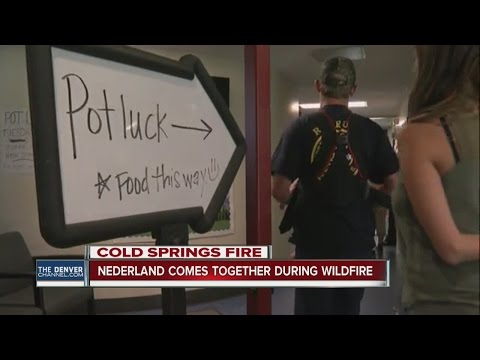 Town of Nederland holds potluck for community, firefighters