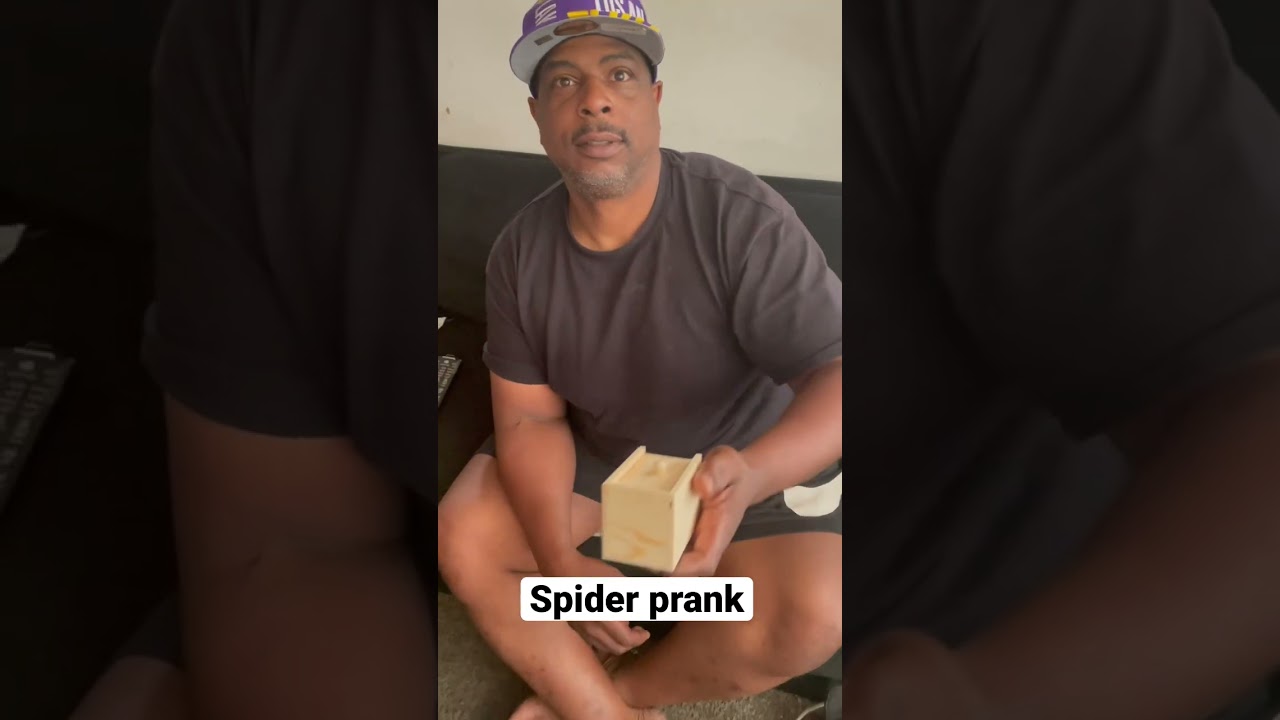 Spider prank on boyfriend! 😳 