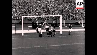 Cup Final 1932 Newcastle v Arsenal - Wembley