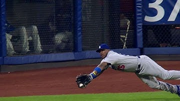 LAD@NYM: Puig makes an amazing diving catch