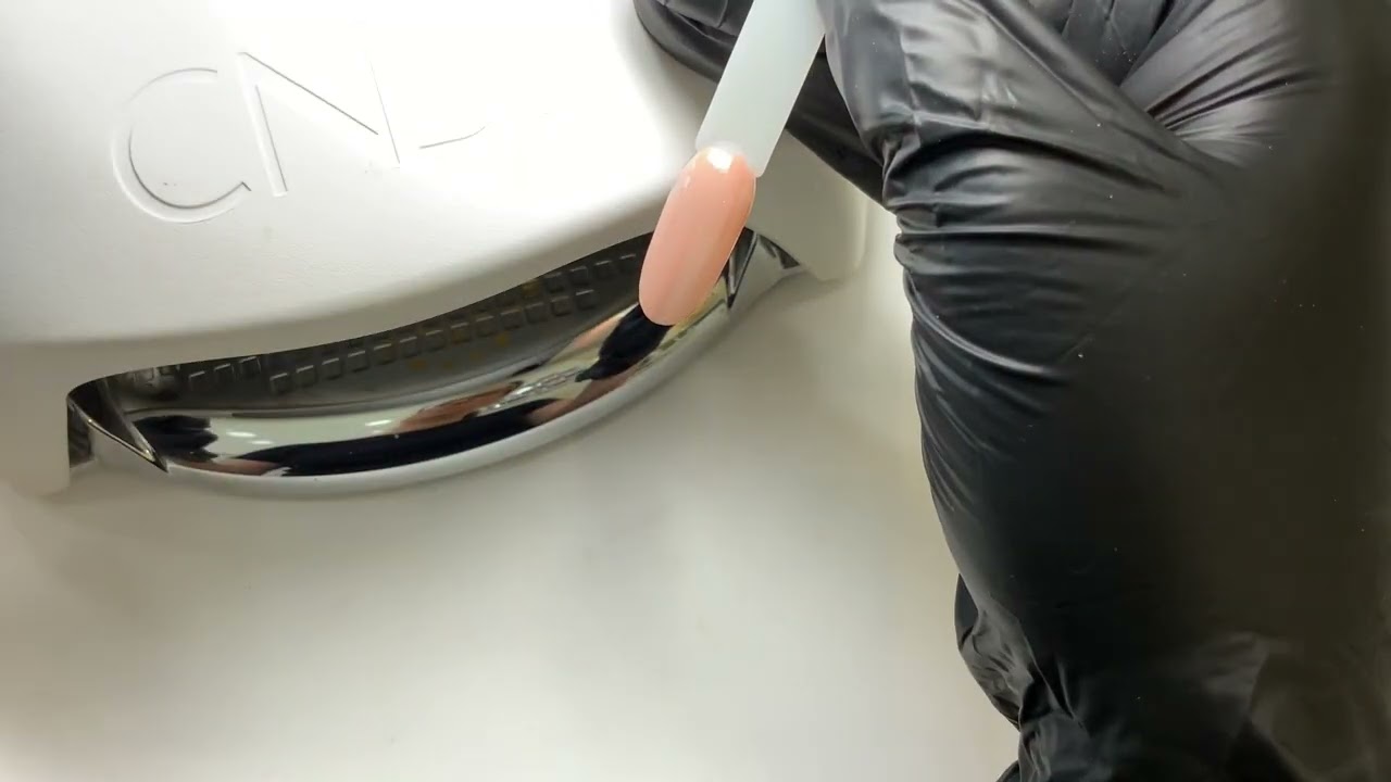 CND Premium Israel : מריחת לק ג׳ל היפואלרגני CND Shellac Self Lover בצבע ניוד אפרסקי אטום