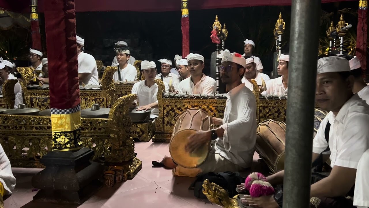 Tebar Pesona Bermain Kendang akibat Vibe Oleg Tamulilingan | Nyoman Monot | GAMELAN CAM