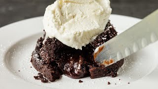 5 INGREDIENT CHOCOLATE LAVA CAKE | VEGAN DESSERT