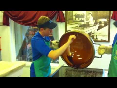 Kitchen Kettle Village Fudge! - YouTube