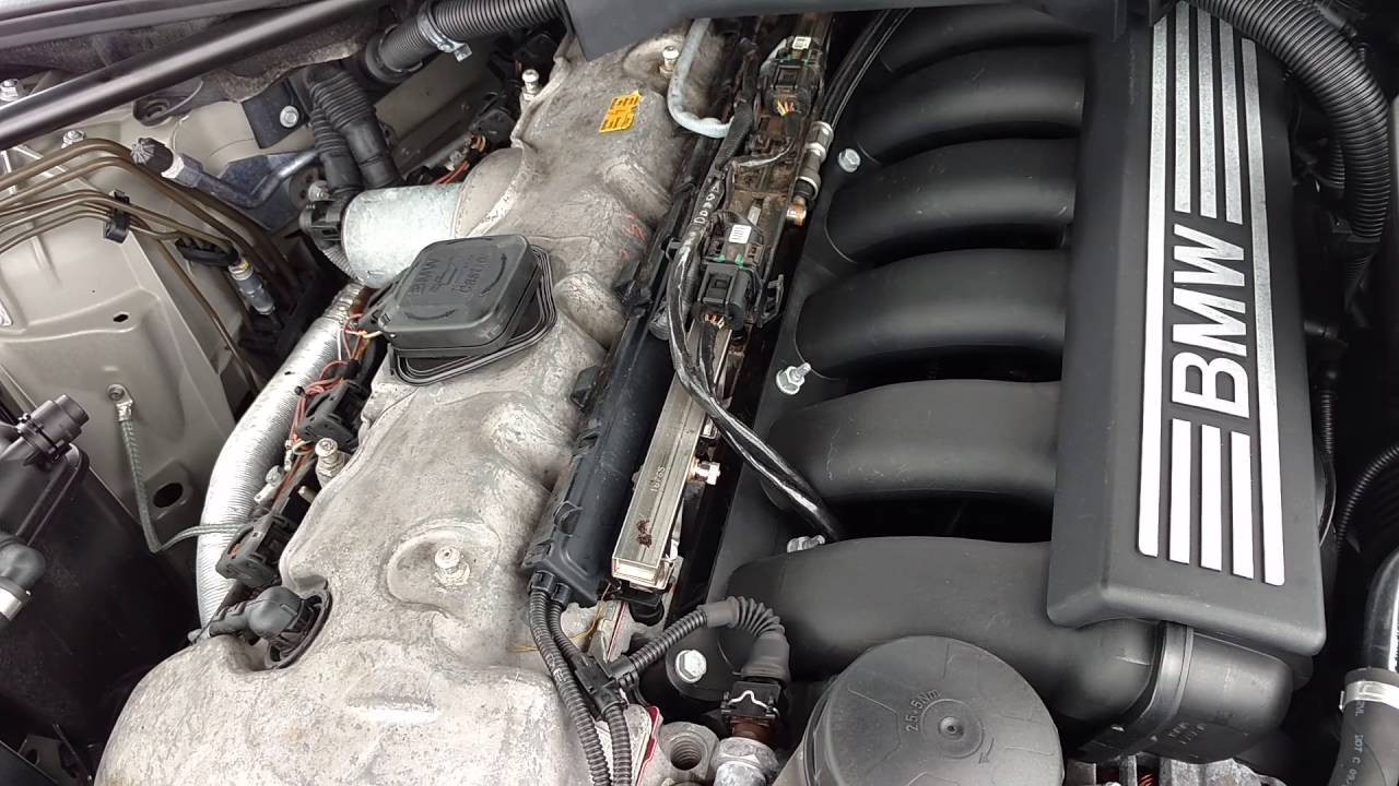 Bmw 530i 2007 tick. Sounds like a diesel - YouTube