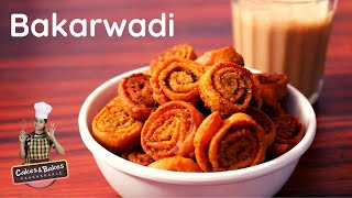 Bakery Style ಬಾಕರ್ ವಡಿ | Bhakarwadi recipe in kannada | Cakes and Bakes paakashaale