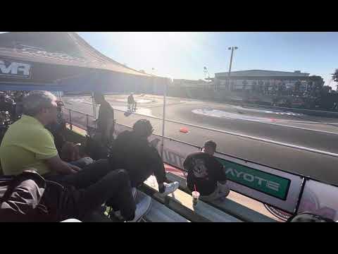 E2 main start - YouTube