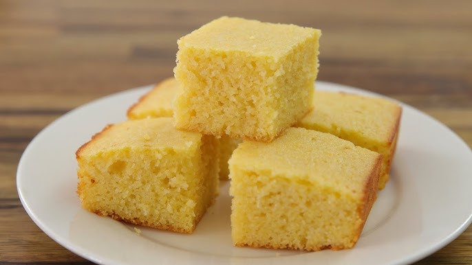 BEST Homemade Cornbread Recipe - Fifteen Spatulas