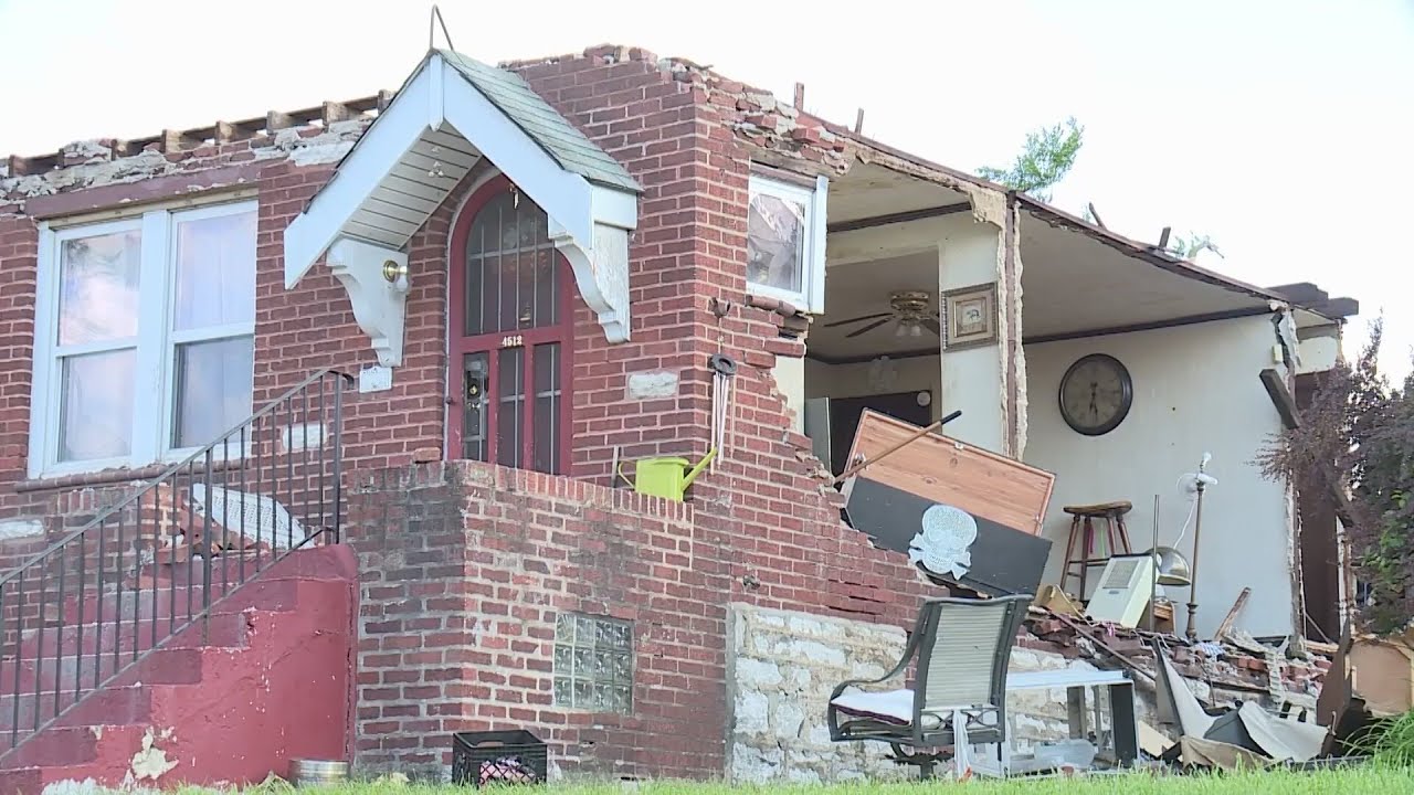 FEMA evaluates tornado damage in St. Louis for recovery - YouTube