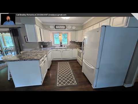 110 W Oak Street, Fruitport, MI home video tour
