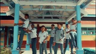 Oles turun naik SMA 2 baubau