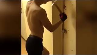 Танец курсантов Ульяновского училища на песню Satisfaction Танец курсантов Ульяновского училища на песню Satisfaction