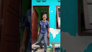 Awas pakde ada bocil bawa layangan