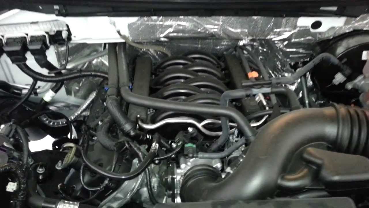 2013 Ford F-150 - Coyote 5.0L V8 Engine Running After Oil Change