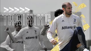  Fast Footwork during Rondo Drills! | Juventus Training
