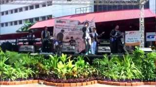 Shelonia Band - Gara Gara Kamu ( Live )