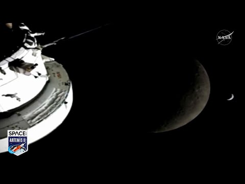 Видео записано камерой корабля "Орион" во время лунной миссии "Артемида-2"