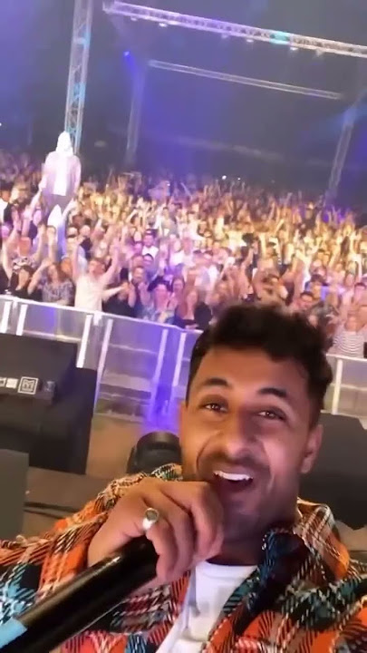 How I became a DJ whilst working as a doctor⬇️ 1