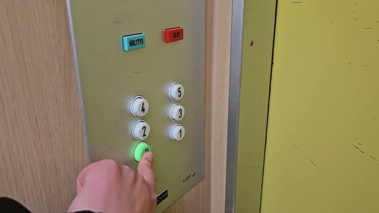 Old Kone traction elevator/lift in Ratastie 3A, Turenki, Janakkala