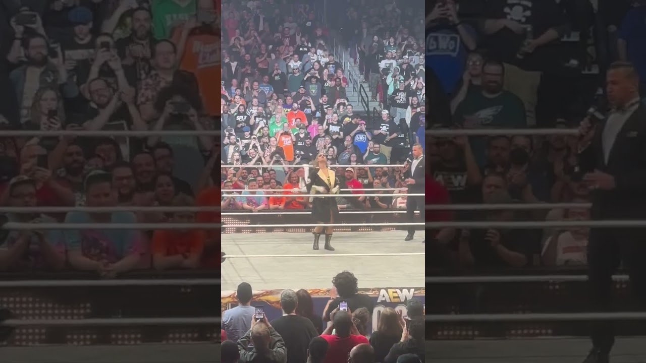 Toni Storm's Incredible Rocky Balboa Entrance At AEW Dynasty In Philly! 