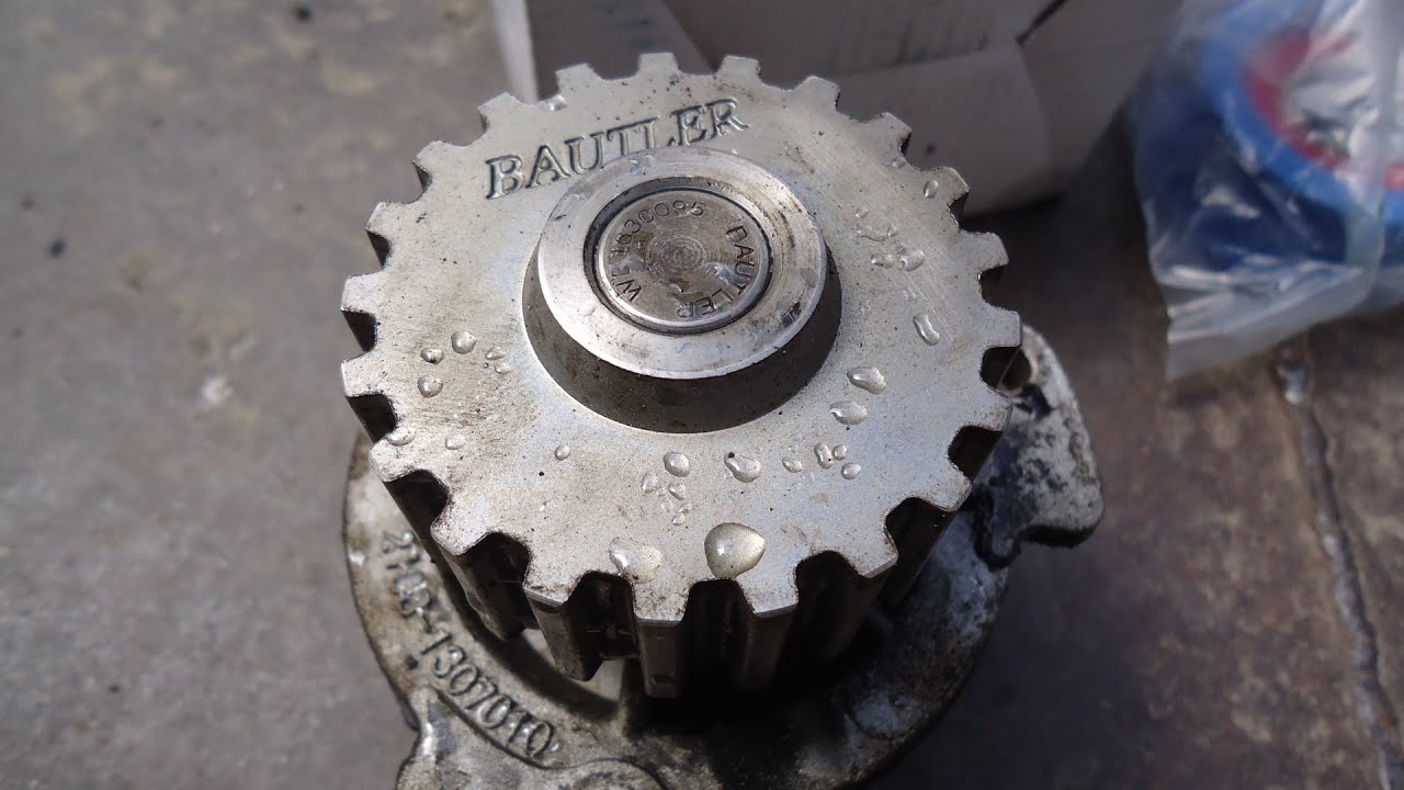 Ваз 2110,замена помпы.