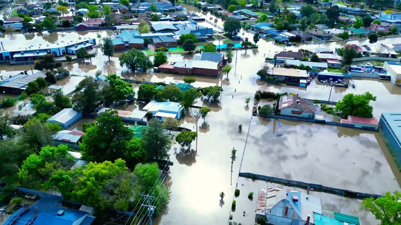 Flooding around Morrell st & Alexandra st, Mooroopna 360 View YouTube