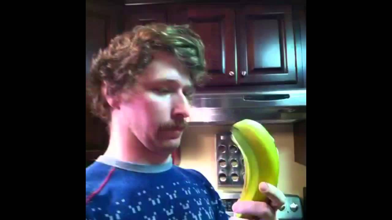 whoismaxwell "How to Eat a Banana"