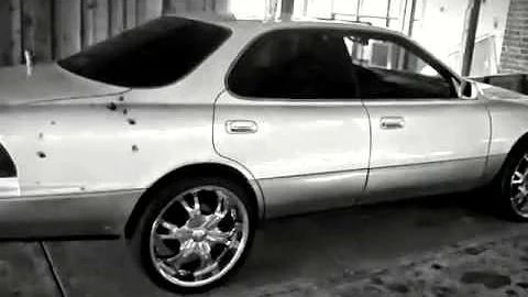 uoeno by e$b