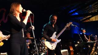 Jimmie Vaughan & Lou Ann Barton - Scratch My Back chords