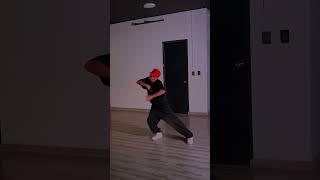 Carolina - @KarolG ultima clase en el taller #dance #dancer #reggaeton #Jeremyramos