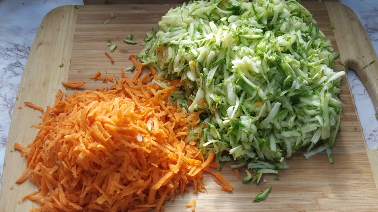 وصفة من تعليقات المشتركات😍لمن لا يحب الكوسة والجزر بهذه الطريقة الكل يحبهما