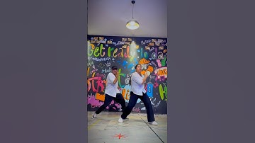 Tauba Tauba song #shorts #youtubeshorts #dance #trending #taubatauba #dancevideo #hooksteps