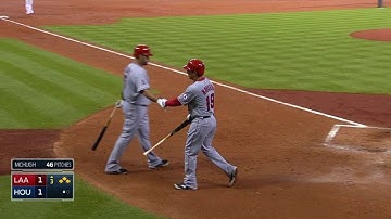 LAA@HOU: Trout reaches on error, Navarro scores