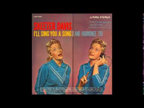 Putar Standing in the Shadows - Skeeter Davis