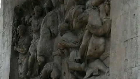 Quando è stato costruito l'Arco di Costantino a Roma?