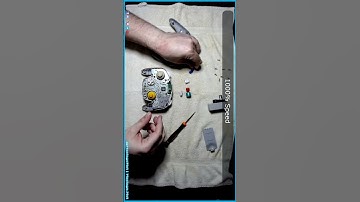 Nintendo Gamecube Wavebird Controller (2002) Deep Cleaning #Shorts