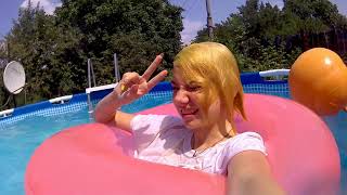 Fun In The Pool Веселье В Бассейне