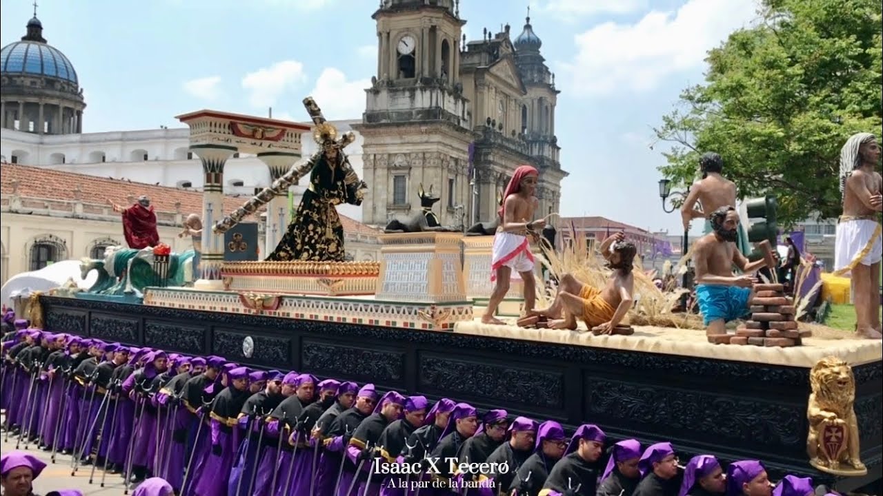 Cruce de Jesús de la Merced y Virgen de Dolores entre Catedral y ...