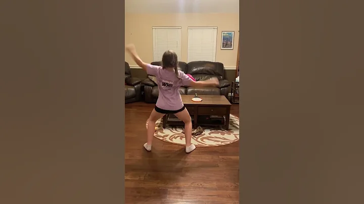CardiMix Dance BACK View. She does the third part ...