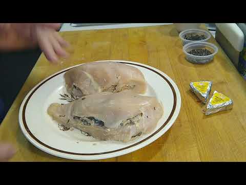 वीडियो: चिकन एक प्रकार का अनाज और मशरूम के साथ भरवां